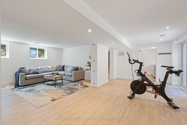 233 Dock Rd, House other with 3 bedrooms, 3 bathrooms and 5 parking in Barrie ON | Image 32
