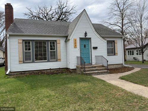 303 8th Ave S, Princeton, MN, 55371-1911 | Card Image