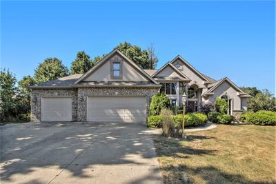 220 Jacaranda Drive, House other with 3 bedrooms, 2 bathrooms and null parking in Battle Creek MI | Image 1