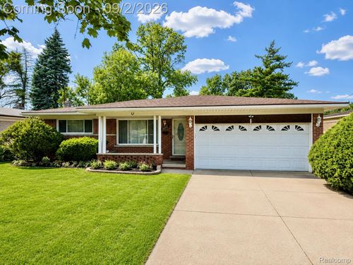 2253 Bernice Ave, Warren, MI, 48091-1039 | Card Image