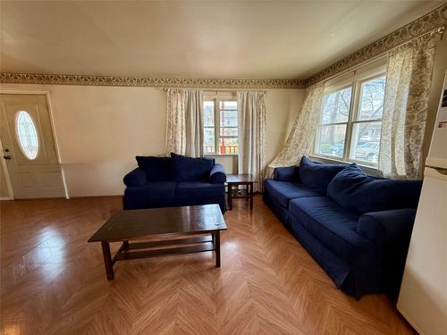 13 Hilltop Ln, Wheatley Heights, NY, 11798-1303 | Card Image