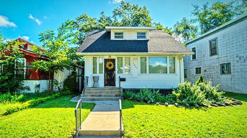 3905 Madison St, Gary, IN, 46408-1511 | Card Image