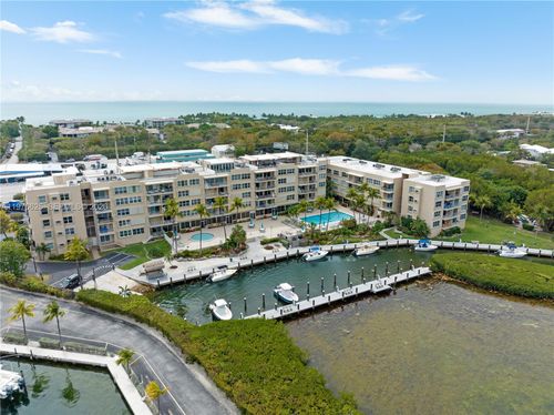 apt-205-88500 Overseas Hwy, Tavernier, FL, 33070-2065 | Card Image