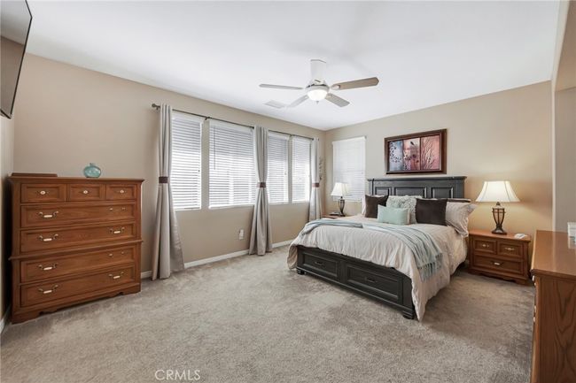 28089 Promontory Ln, House other with 5 bedrooms, 3 bathrooms and 3 parking in Valencia CA | Image 30