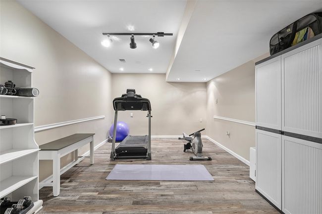 401 Olde Ingomar Ct, Townhouse with 3 bedrooms, 3 bathrooms and 2 parking in McCandless PA | Image 5