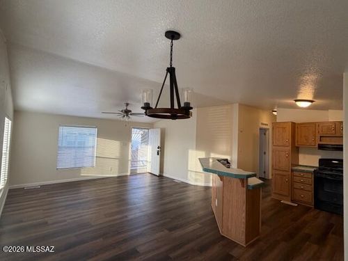7263 S Ventanna De Las Piedras, Tucson, AZ, 85756-9751 | Card Image