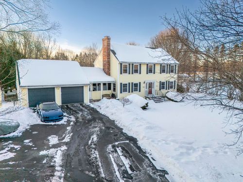 11 Broadview Dr, Litchfield, NH, 03052-2469 | Card Image
