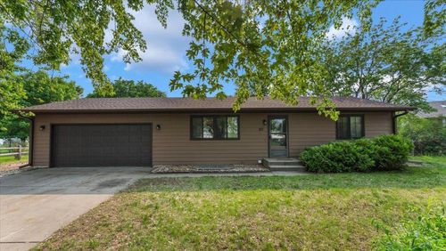 211 Crocus Ln, Monticello, MN, 55362-9017 | Card Image