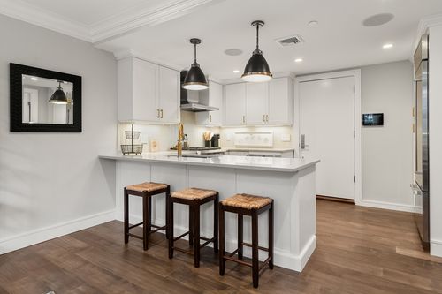 2-11 Exeter St, Boston, MA, 02116-1251 | Card Image