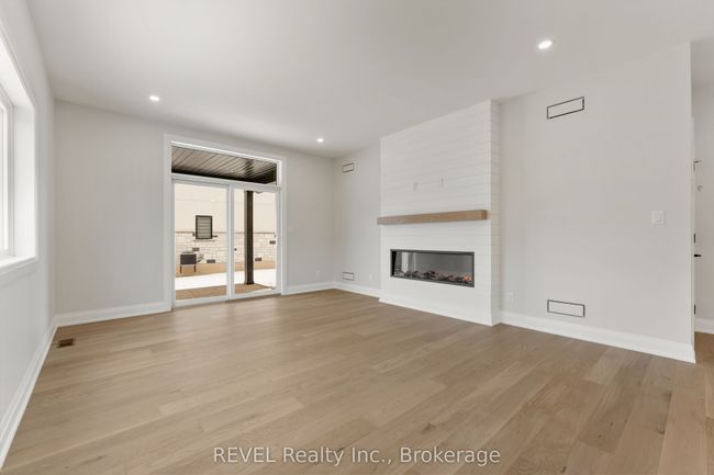 1 Elvira Way, House other with 4 bedrooms, 3 bathrooms and 4 parking in Thorold ON | Image 10