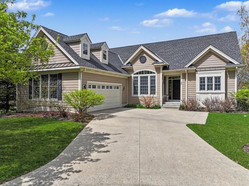30 Denali Ct, South Barrington, IL, 60010-1061 | Card Image