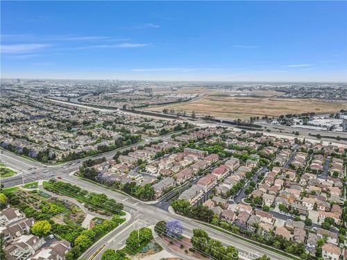 284 Tustin Field Dr, Tustin, CA, 92782 | Card Image