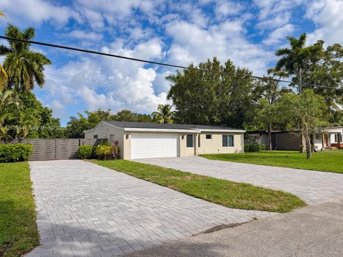 416 Bayberry Dr, Plantation, FL, 33317-2617 | Card Image