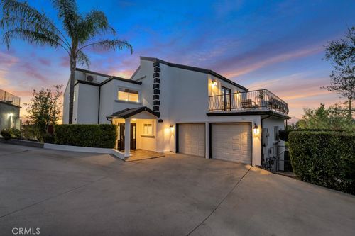 4927 Alatar Dr, Woodland Hills, CA, 91364-4344 | Card Image