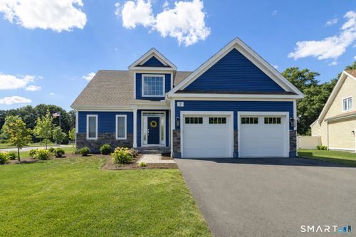 2 Iris Ct, Cromwell, CT, 06416-1574 | Card Image