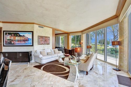 101-2600 Island Blvd, Aventura, FL, 33160-5207 | Card Image