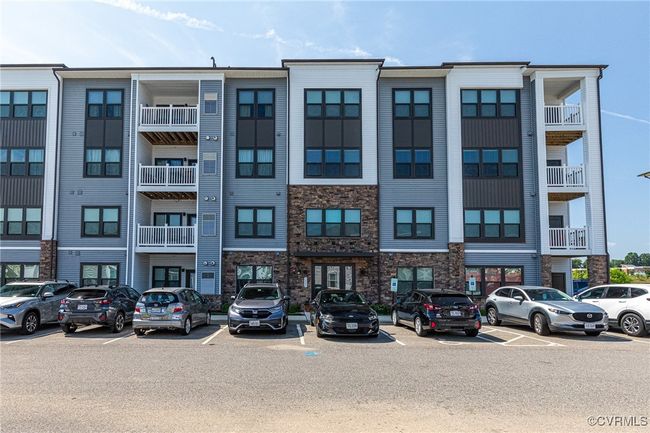 FRONT OF 3900 MAZE RUNNER DR | Image 24