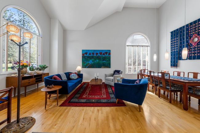 1804 S Viewcrest Ln, Condo with 4 bedrooms, 4 bathrooms and null parking in Spokane Valley WA | Image 5