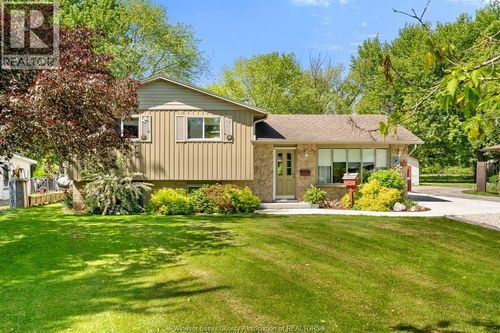 21200 Pier Rd, Wheatley, ON, N0P2P0 | Card Image