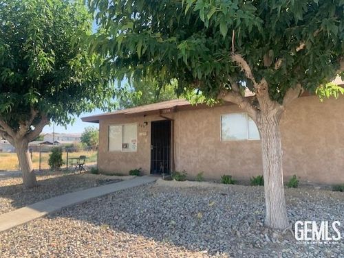 305 Monroe St, Taft, CA, 93268-1918 | Card Image