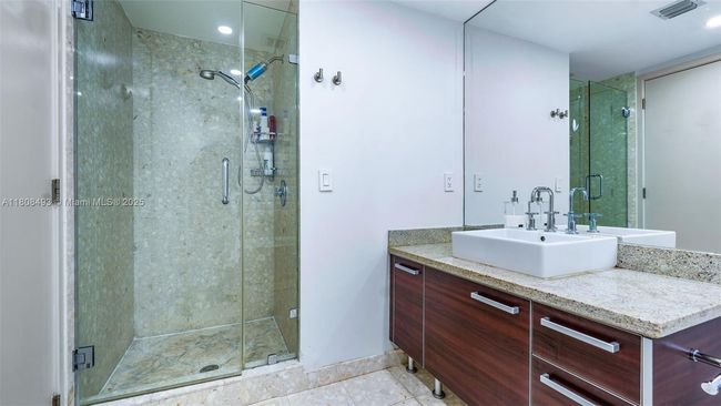 APT-2911 - 185 Sw 7 Th St, Condo with 3 bedrooms, 3 bathrooms and null parking in Miami FL | Image 20