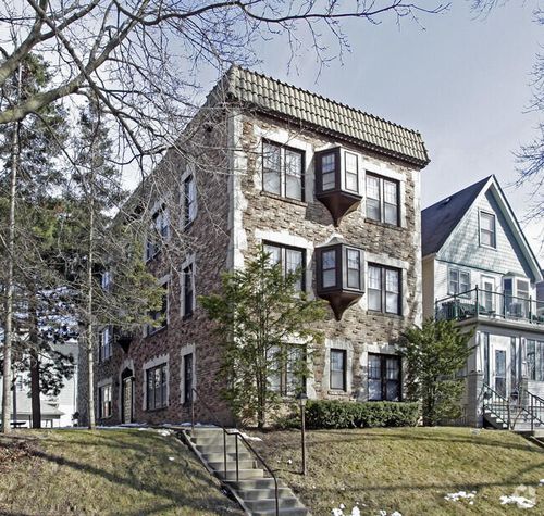 3358 N Cambridge Ave, Milwaukee, WI, 53211-3028 | Card Image