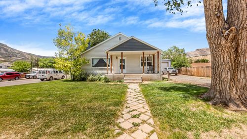 208 E 3rd Street, Parachute, CO, 81635 | Card Image