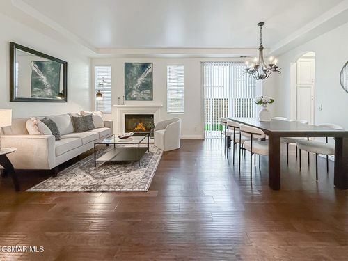 428 Calle Veracruz, Newbury Park, CA, 91320-6787 | Card Image