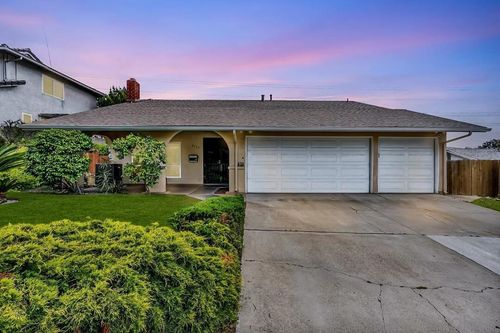 8715 Blue Lake Dr, San Diego, CA, 92119-3512 | Card Image
