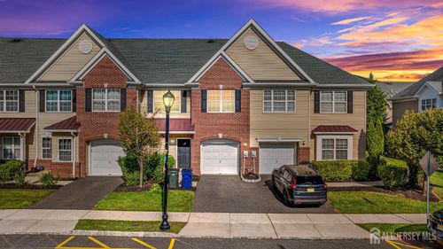 35 Masters Blvd, Piscataway, NJ, 08854-7203 | Card Image
