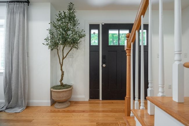16 Border Rd, House other with 3 bedrooms, 3 bathrooms and 6 parking in Reading MA | Image 6
