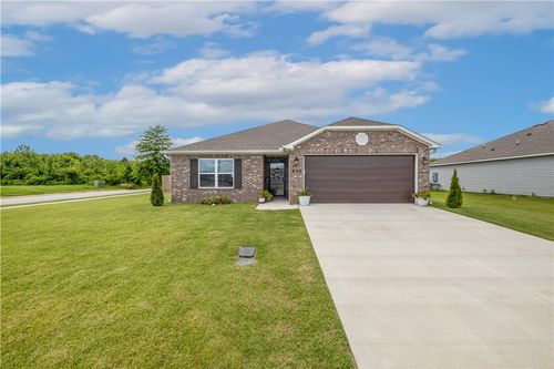 804 S Excelsior Dr, Siloam Springs, AR, 72761-6050 | Card Image