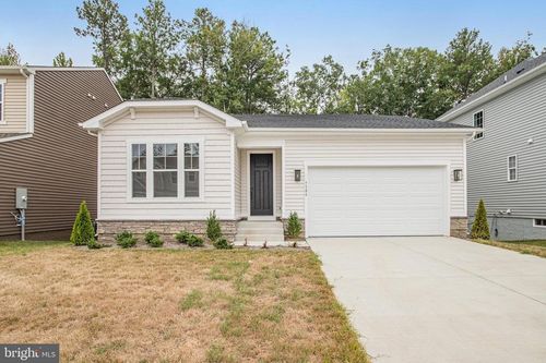 7106 Braxton Ct, Ruther Glen, VA, 22546-2460 | Card Image