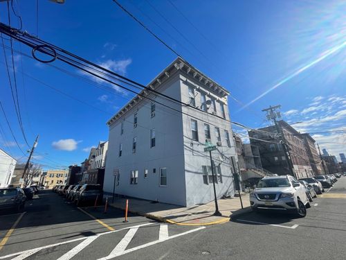 102-2500 Adam Pl, Union City, NJ, 07087-2214 | Card Image