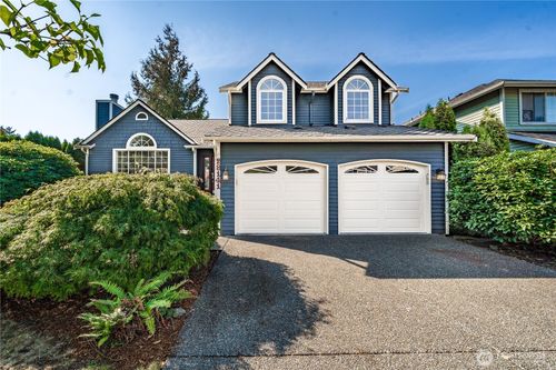 28141 235th Ave Se, Maple Valley, WA, 98038-8176 | Card Image