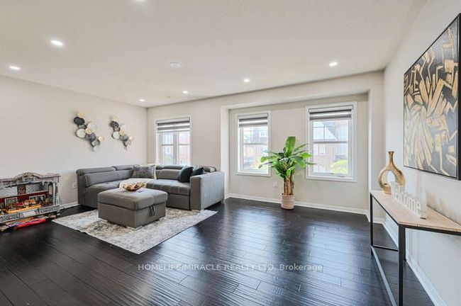 43 Ariel Rd, House attached with 4 bedrooms, 4 bathrooms and 1 parking in Brampton ON | Image 23