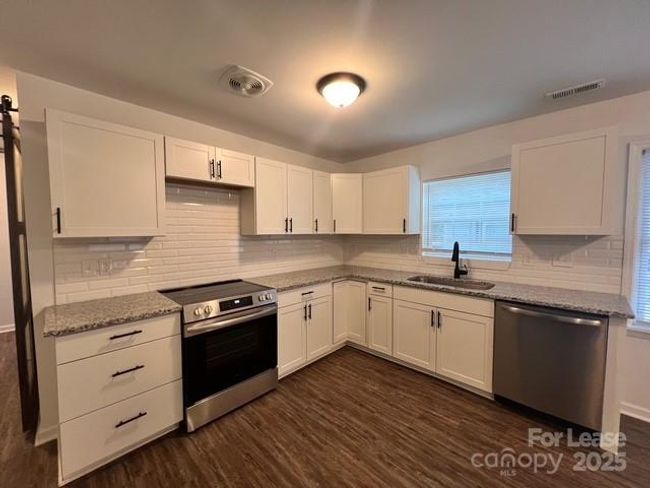 153 Mock Rd, House other with 3 bedrooms, 2 bathrooms and null parking in Davidson NC | Image 11