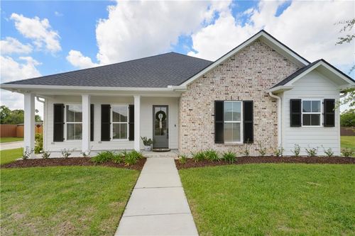 310 Belle Ormond Cir, Destrehan, LA, 70047-3308 | Card Image