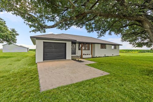 2606 Long Ln, Wallis, TX, 77485-9214 | Card Image