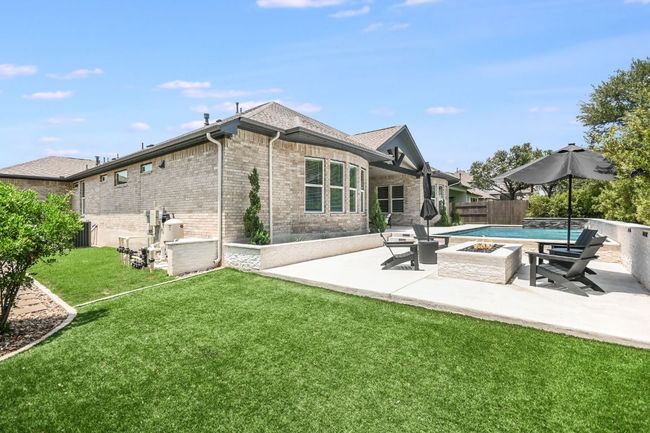 206 Bridge Water Loop, House other with 4 bedrooms, 4 bathrooms and 4 parking in Dripping Springs TX | Image 9