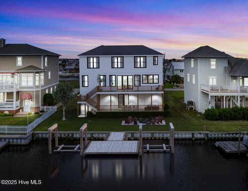 121 Sound Dr, Atlantic Beach, NC, 28512-5205 | Card Image