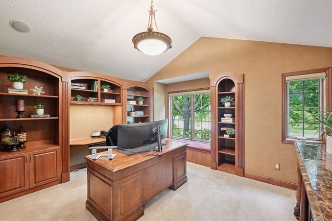 Office looking out front | Image 26