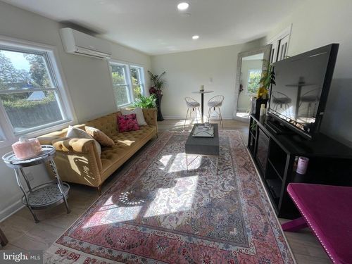 304 Anderson Ave, ROCKVILLE, MD, 20850-1840 | Card Image