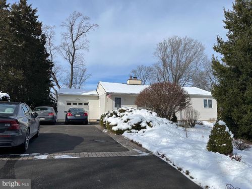 36 N Westview Ave, FEASTERVILLE TREVOSE, PA, 19053-4160 | Card Image