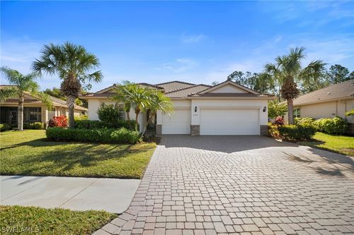 8088 Piedmont Dr, NAPLES, FL, 34104-6568 | Card Image