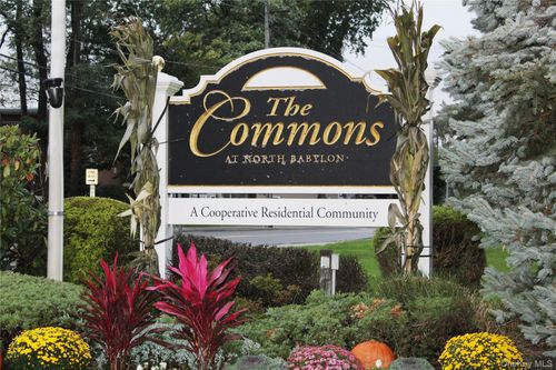 apt-c4-112 Edmunton Dr, Babylon, NY, 11703-5242 | Card Image