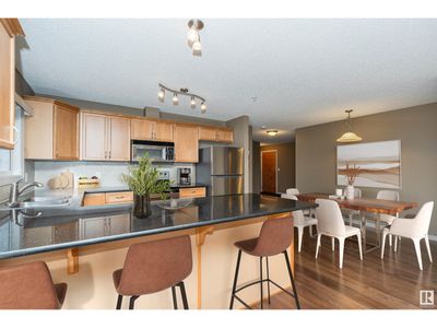 301 - 13710 150 Ave Nw, Condo with 2 bedrooms, 2 bathrooms and null parking in Edmonton AB | Image 3