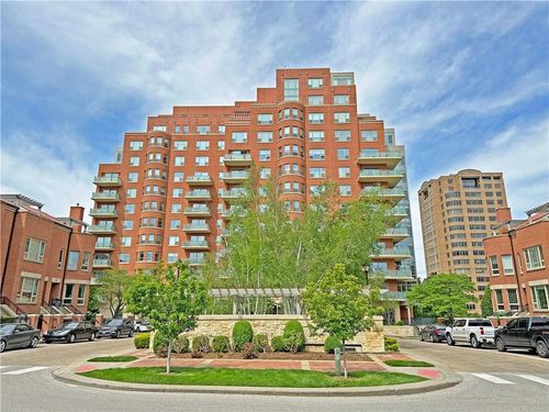 102-4950 Central St, Kansas City, MO, 64112-2524 | Card Image