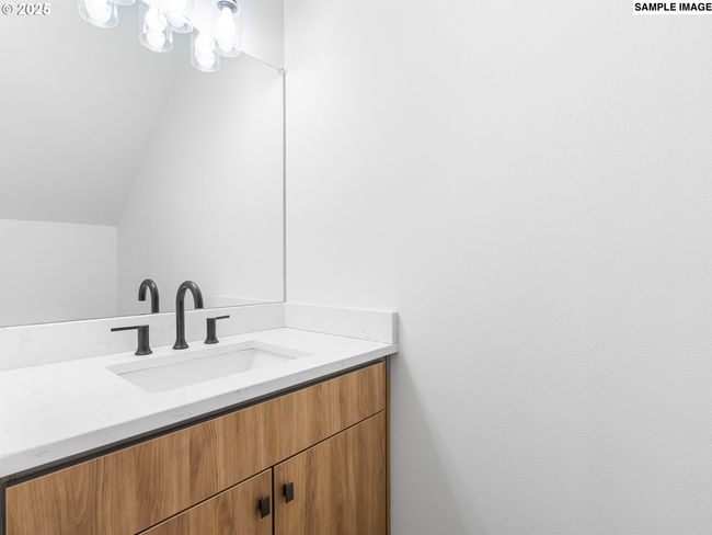 3 - 2515 Ne Killingsworth St, Condo with 2 bedrooms, 2 bathrooms and null parking in Portland OR | Image 6