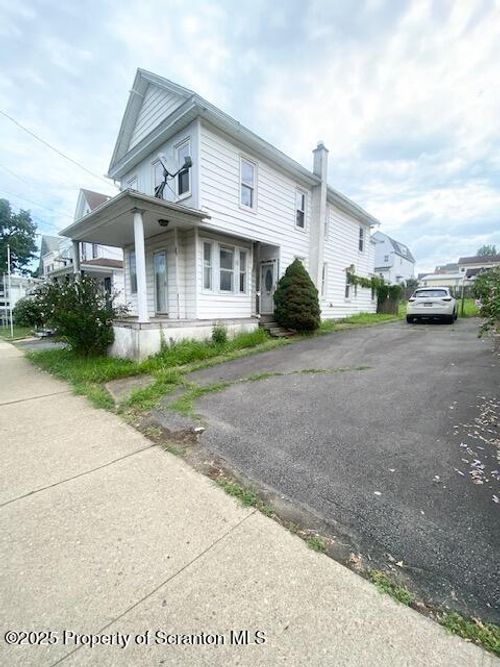 7 N Meade St, Wilkes Barre, PA, 18702-6514 | Card Image